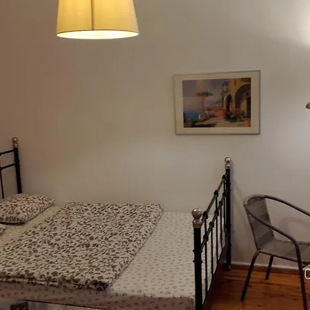 Cosy Open Large By Galerious Parace D11