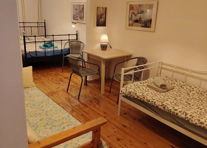 Cosy Open Large By Galerious Parace Yr1
