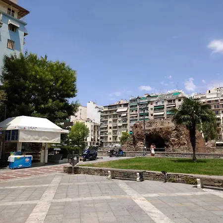 Cosy Open Large By Galerious Parace Yr1 * Thessalonique