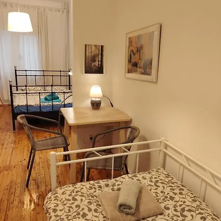 Cosy Open Large By Galerious Parace Yr1 * Thessalonique
